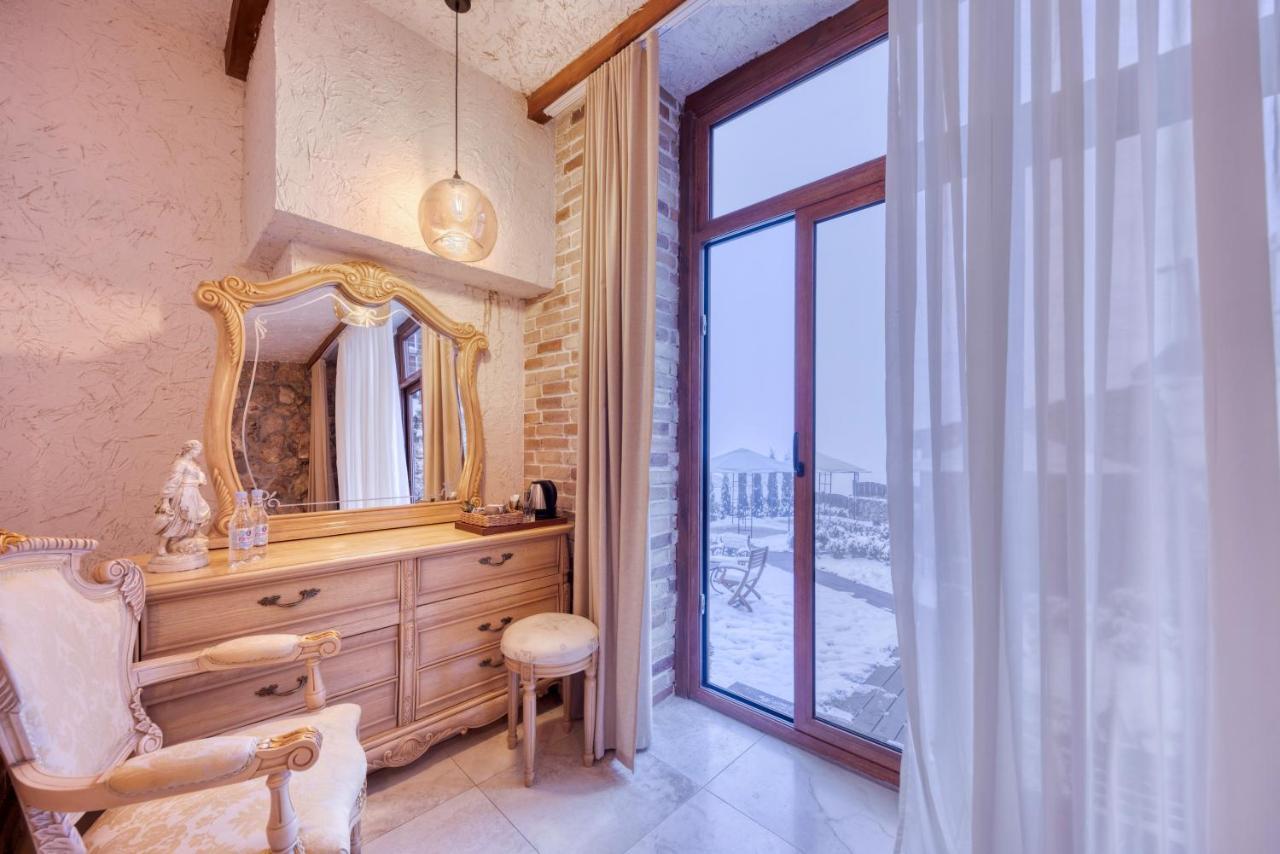 Alpine Castle Hotel Dilidžan Exteriér fotografie